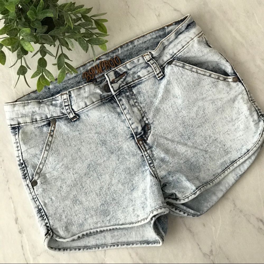 🔺- EUC BAMBOO Soft Denim Shorts